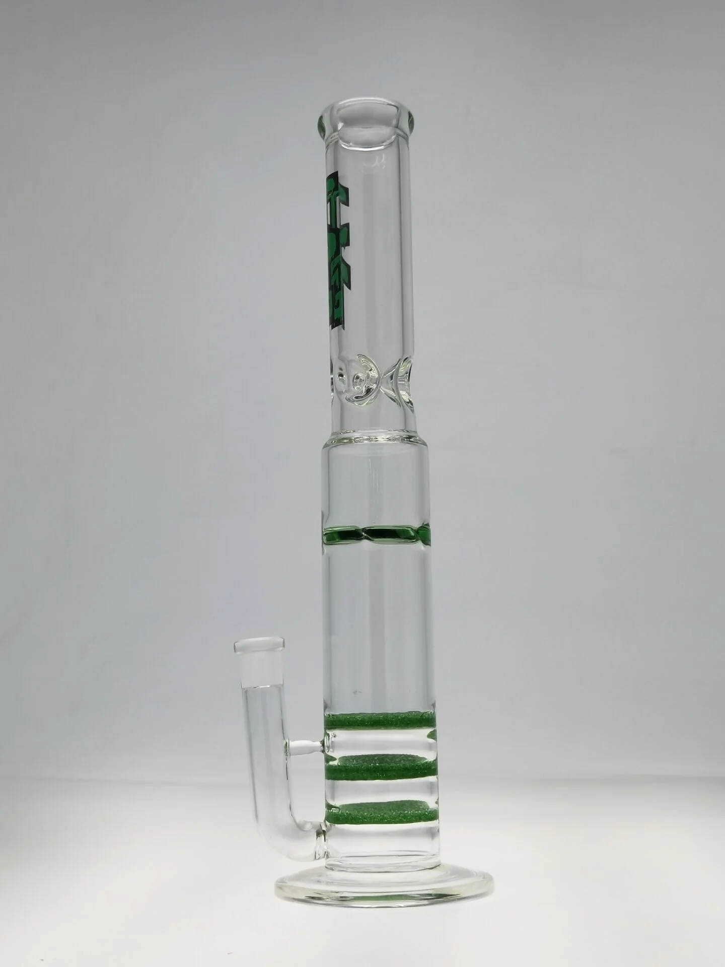 TAG - 18.75" Triple Fritted Disc with Spinning Cyclone Splash Guard Bong 7MM - Image 10