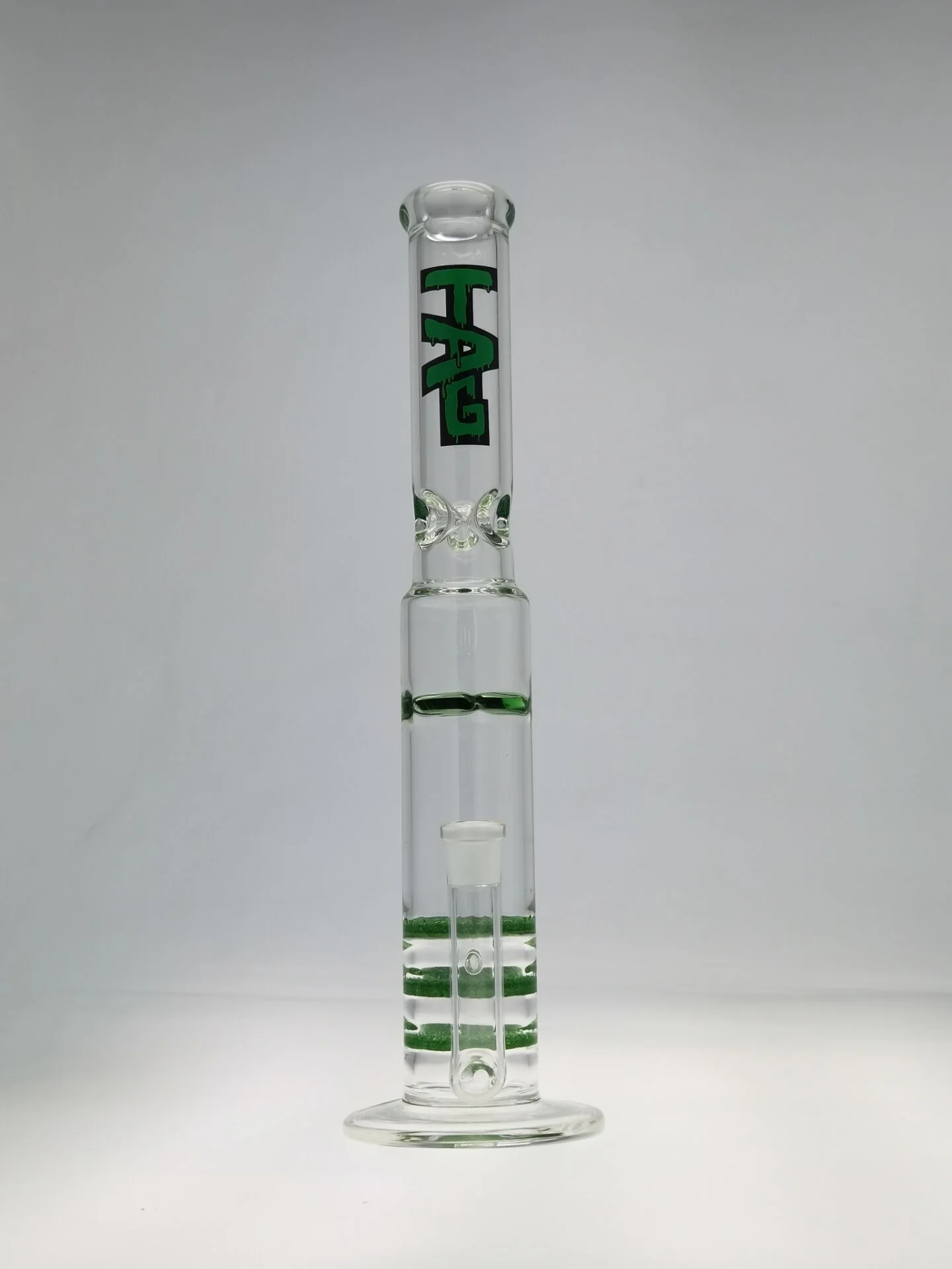 TAG - 18.75" Triple Fritted Disc with Spinning Cyclone Splash Guard Bong 7MM - Image 11