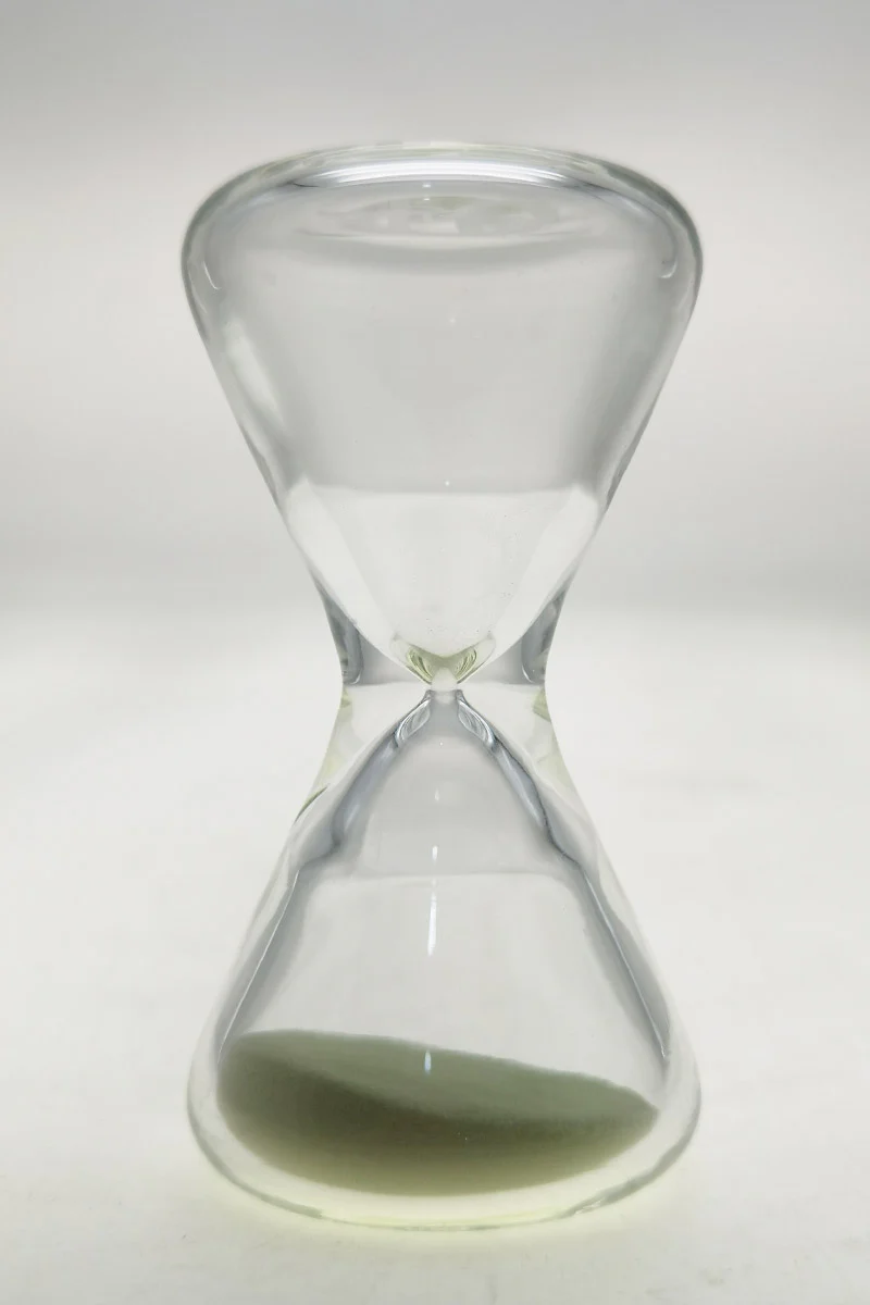 TAG - 3.5" Hour Glass with Glow in the Dark Sand - Image 6