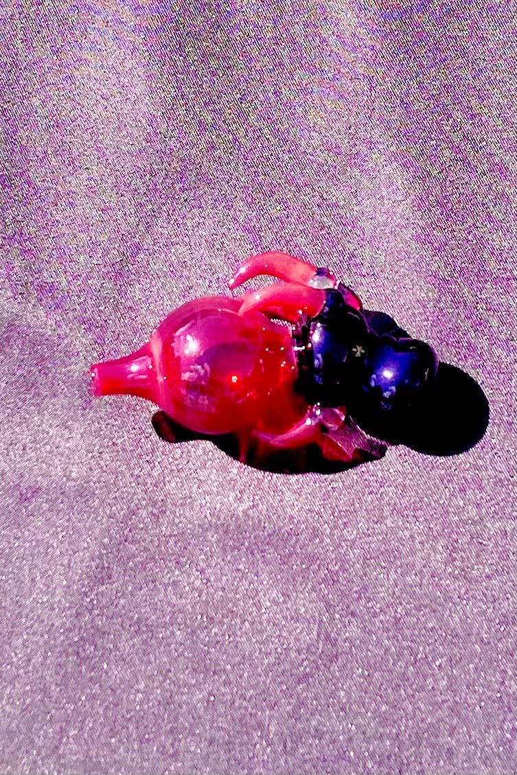 The Glass Cure - 8.50" Georgia Bulldogs Dragon Claw Bubbler (10MM Female) (420g) - Image 3